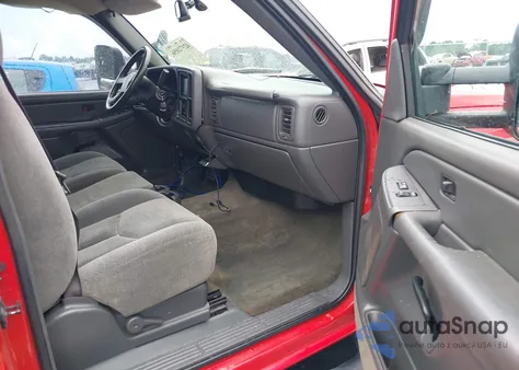 2004 Chevrolet Silverado 1500 Ls z USA, uszkodzony, nr VIN 2GCEC19T641141925